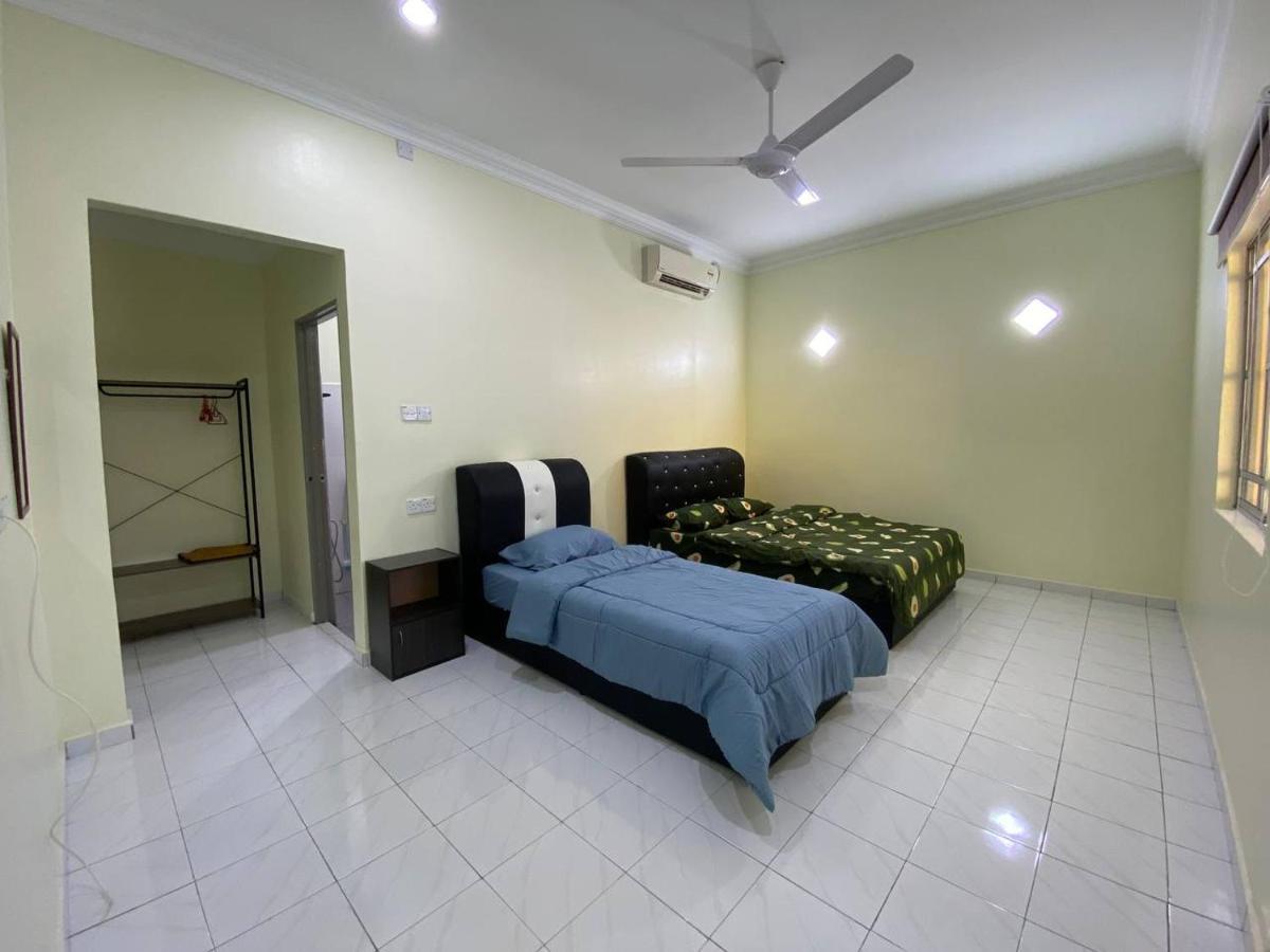 Room/Homestay Nazadja Sungai Besar Exterior photo