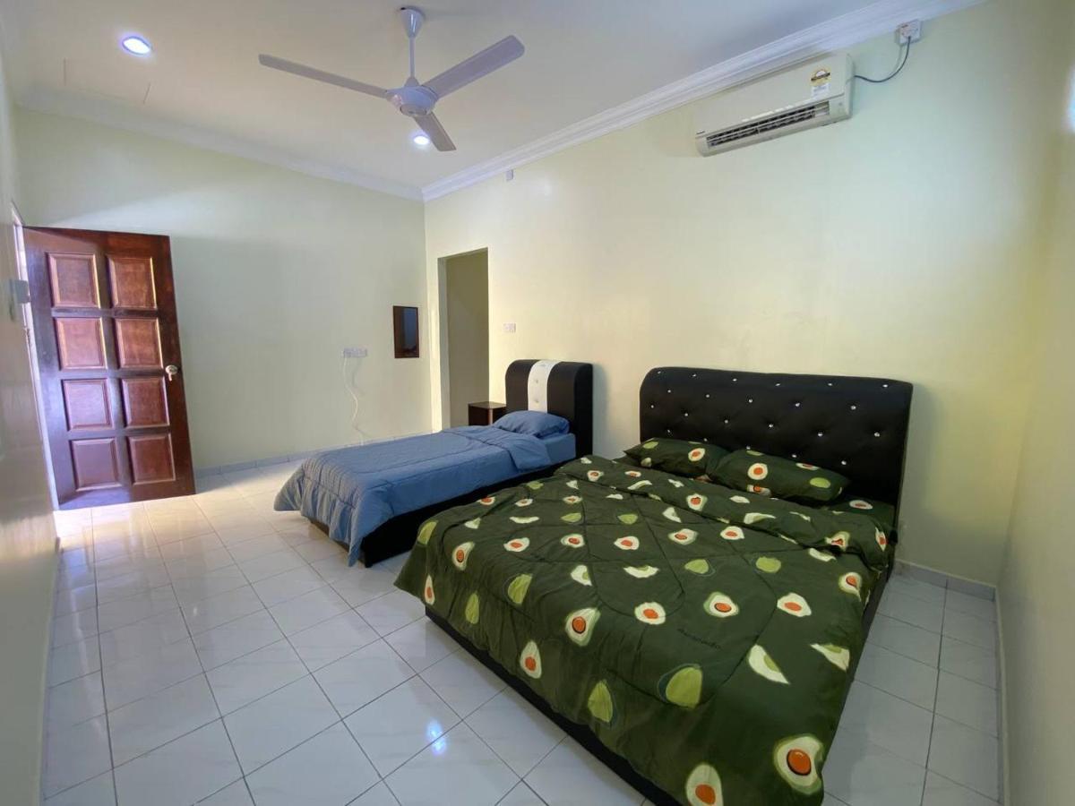Room/Homestay Nazadja Sungai Besar Exterior photo