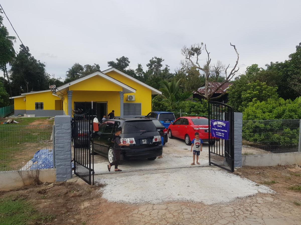 Room/Homestay Nazadja Sungai Besar Exterior photo